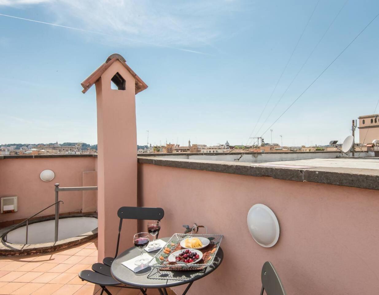 Trevi Luxury With Terrace Appartement *